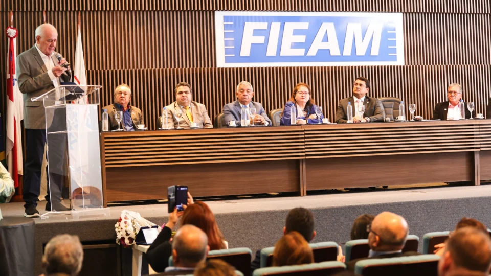 Evento em homenagem ao Dia do Economista celebra contribuições e desafios da profissão