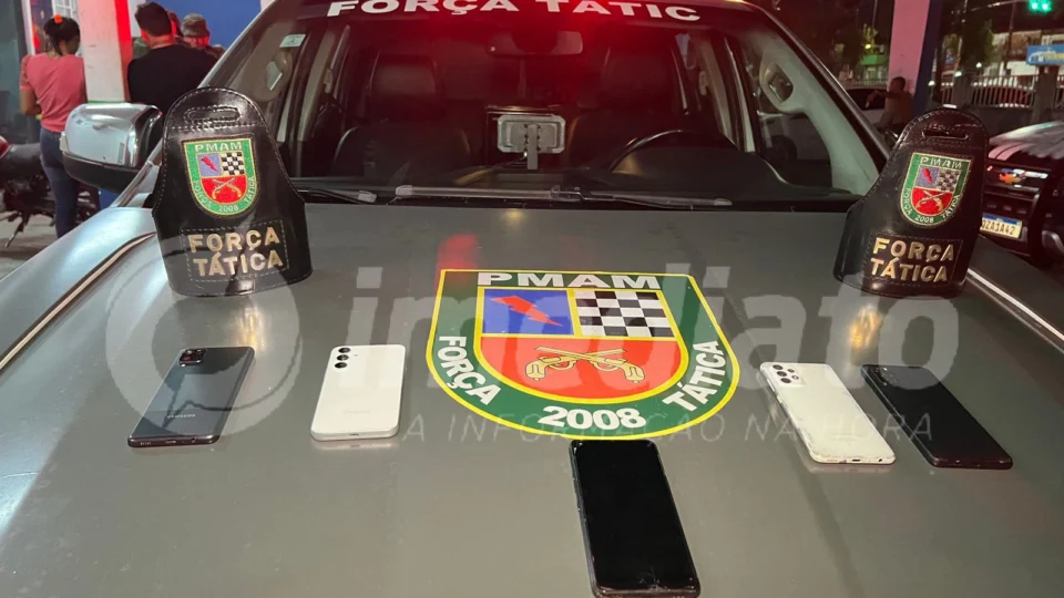 Força Tática recupera 5 celulares de vítimas roubadas em Manaus