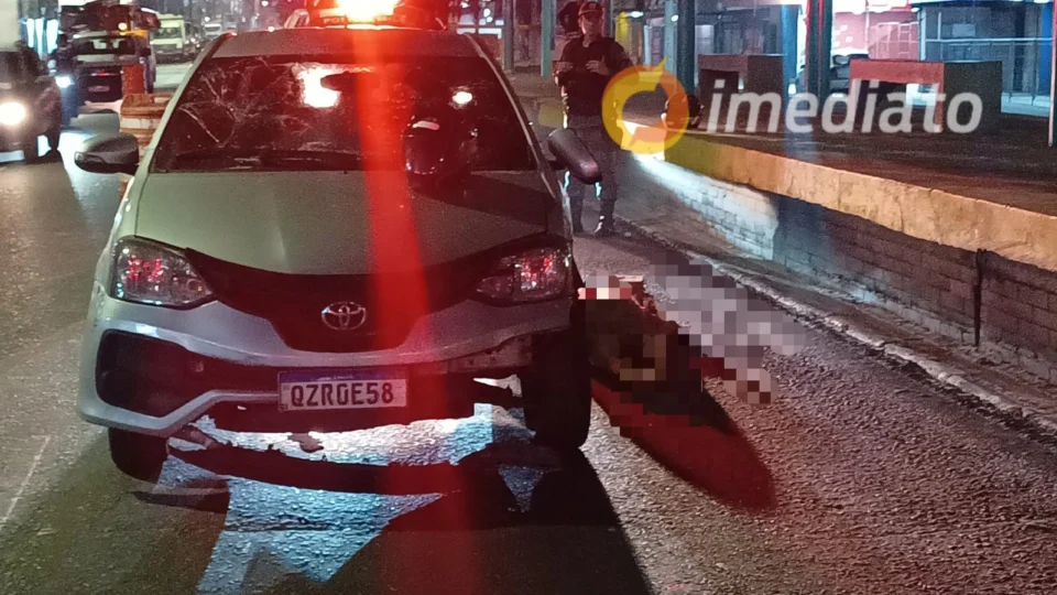 Homem é linchado na avenida Autaz Mirim após supostamente atropelar motociclista