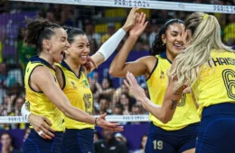 Brasil vence Japão e está nas quartas no vôlei feminino