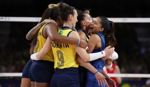 Após série de derrotas, volêi salva o domingo olímpico do Brasil