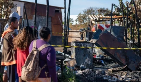 Vela deixada acesa teria causado incêndio que matou 5 pessoas da mesma família