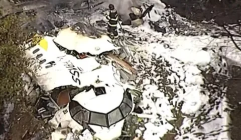 Vítimas da queda do avião em Vinhedo morreram de politraumatismo, diz IML