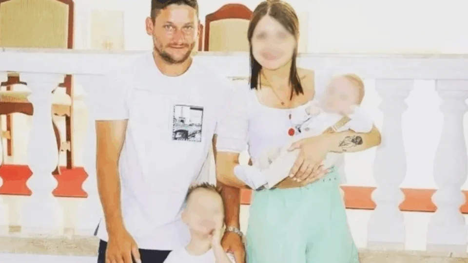 Homem mata esposa e filhos a tiros e queima os corpos por não aceitar divórcio