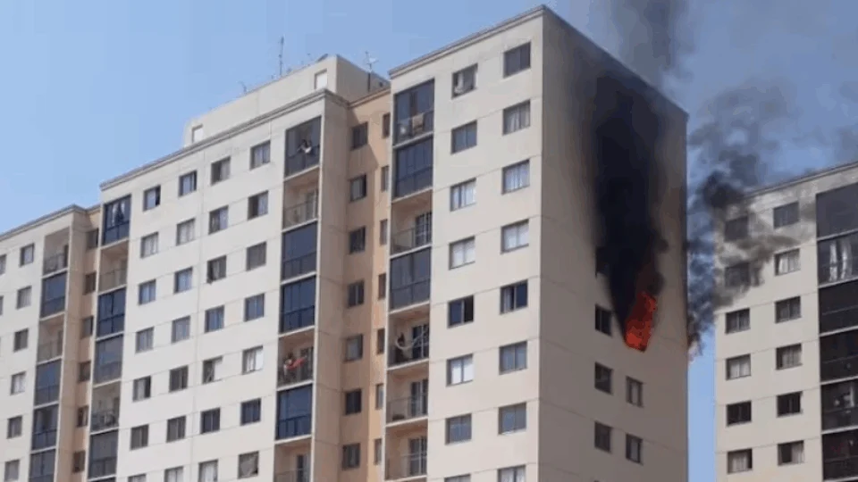 Casal e bebê morrem ao pular do 7º andar para fugir de incêndio