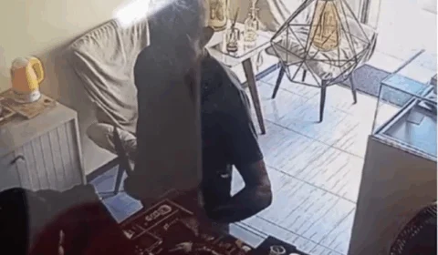 VEJA VÍDEO: bandido atinge mulher com golpe de facão na cabeça em tentativa de assalto