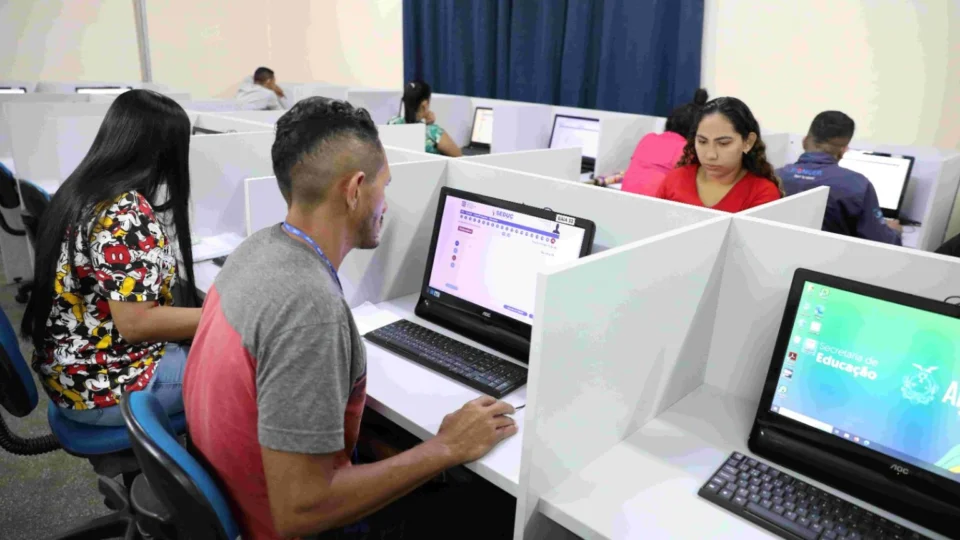 Abertas inscrições para o Provão Eletrônico da EJA em Manaus
