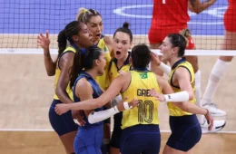Brasil supera Turquia e conquista bronze no vôlei feminino em Paris