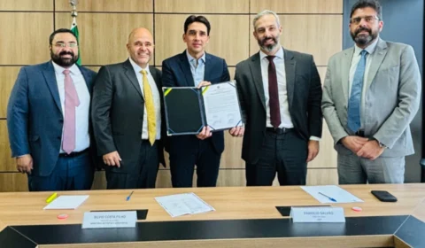 Governo investe R$ 500 milhões em dragagem dos rios Solimões e Amazonas durante estiagem