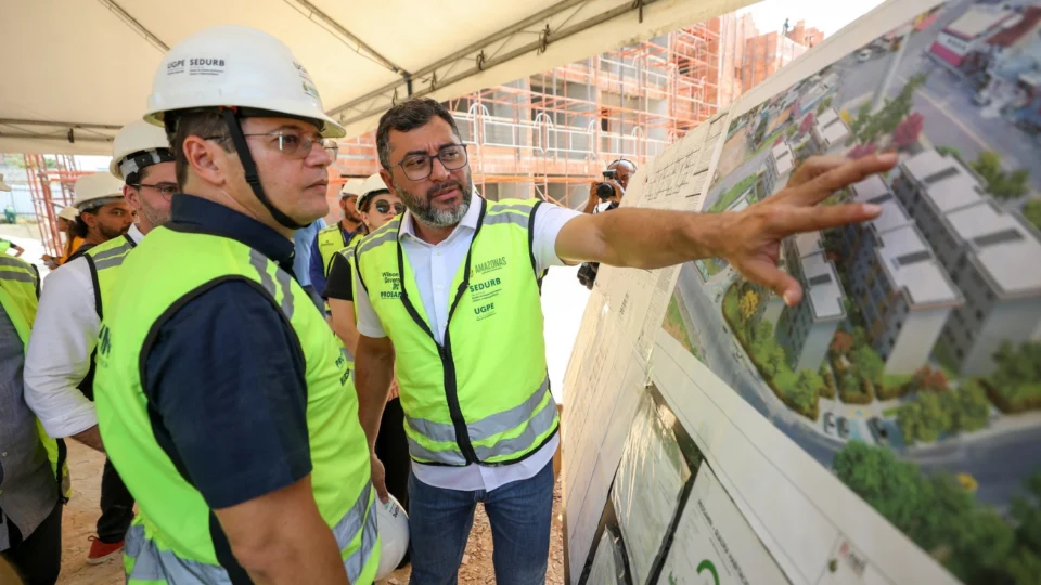 Wilson Lima afirma que até 2026 mais de 24 mil soluções de moradias serão entregues em Manaus