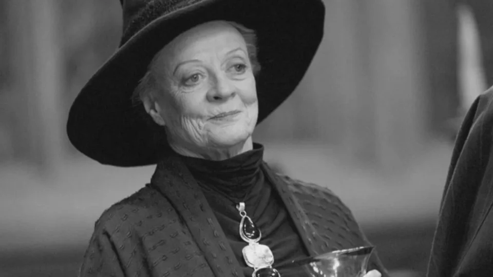 Morre Maggie Smith, a professora Minerva de Harry Potter, aos 89 anos