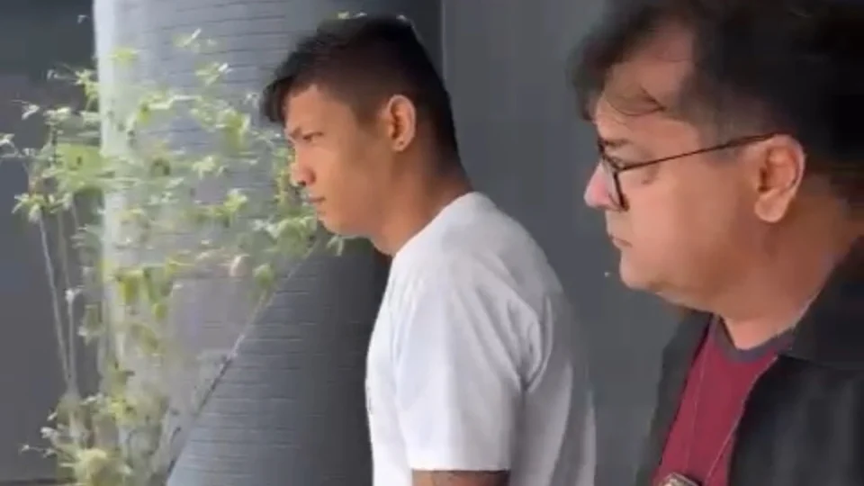 Lutador confessa ter desmaiado ex-namorado com mata-leão e matado a pedradas