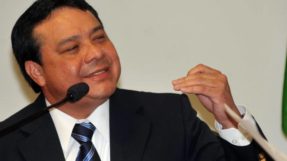 TRE-AM libera candidatura de Adail Pinheiro, condenado por exploração sexual, à Prefeitura de Coari