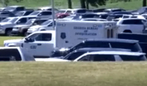 Atirador de 14 anos mata 4 em escola de Atlanta nos EUA