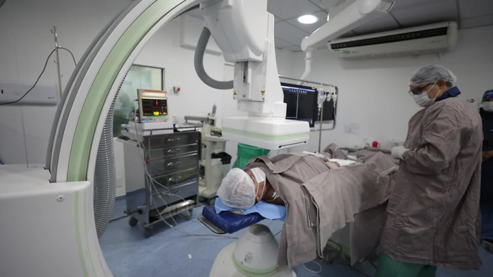 Governo do Amazonas promove mutirão de cateterismo e angioplastia beneficiando mais de 300 pacientes