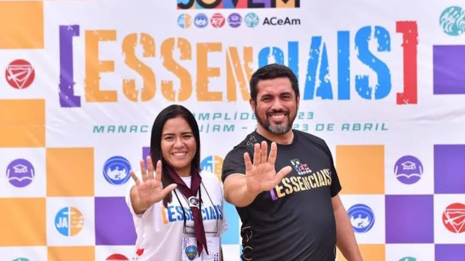 Dossiê aponta pagamentos suspeitos à empresa da esposa de ex-secretário da Semcom