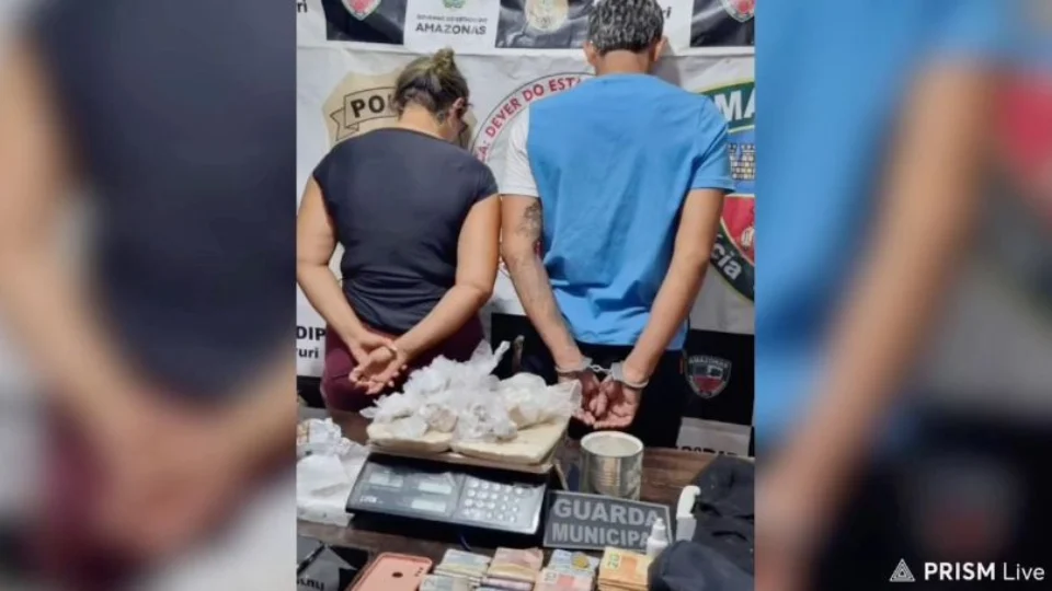 Candidata a vereadora é presa com dinheiro, drogas e arma no Amazonas