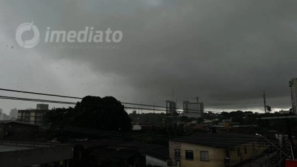 Após calor extremo, chuva é registrada na manhã desta terça-feira (24) em Manaus