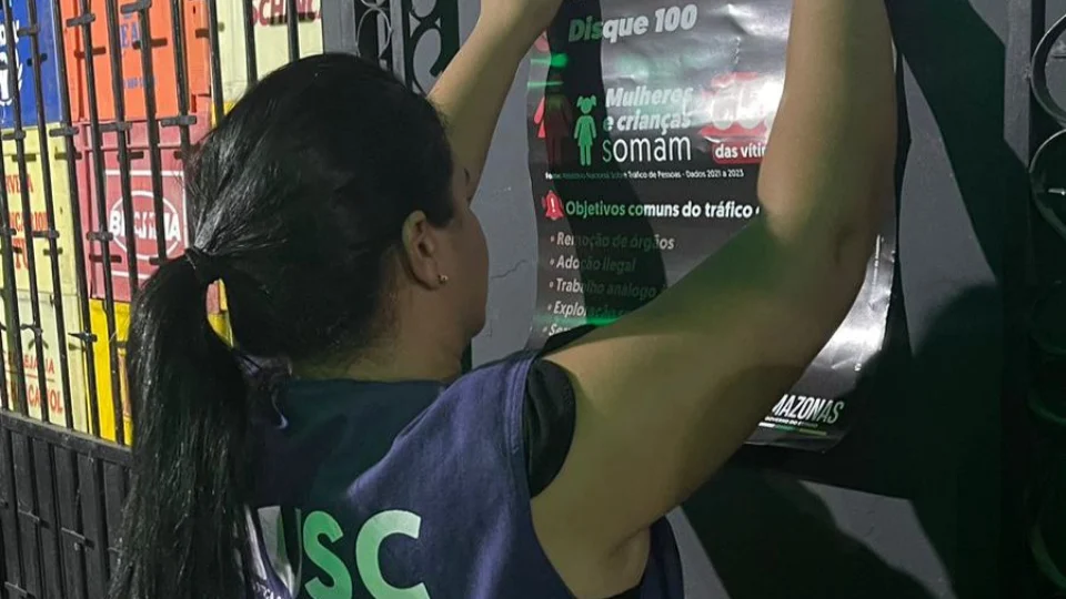 CIF encerra festa com diversos adolescentes e autua bares irregulares