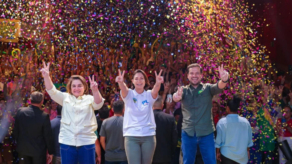 Ex-primeira-dama Michelle Bolsonaro participa de evento em Manaus em apoio a candidatos da direita