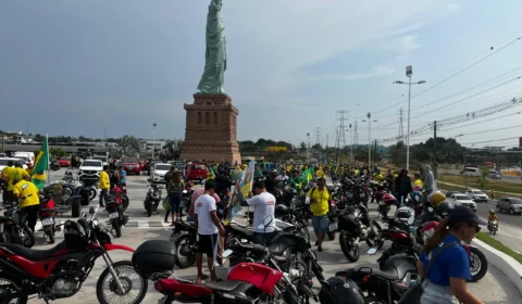 Vídeo: apoiadores de Bolsonaro realizam concentração na Havan para Motociata em Manaus