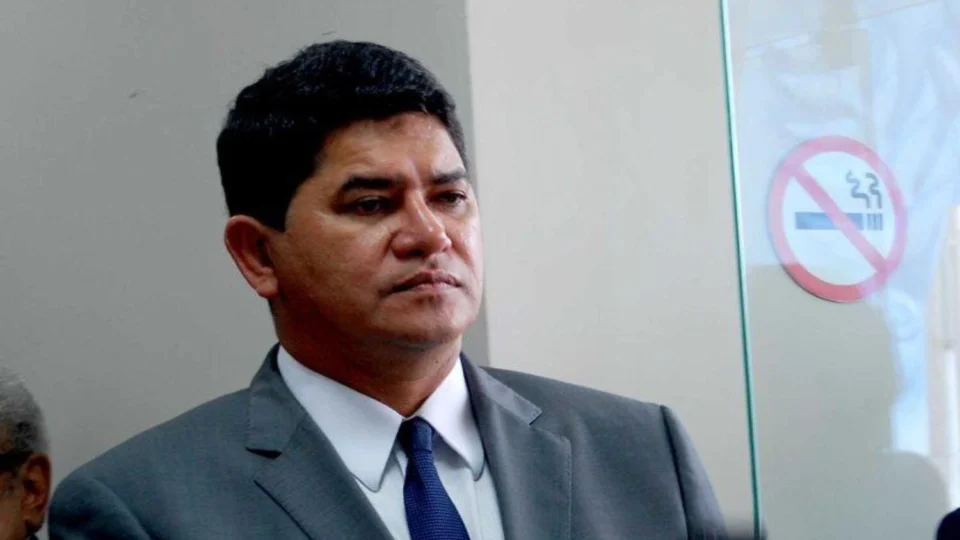 Em novo áudio, motorista ameaça prefeito de Parintins