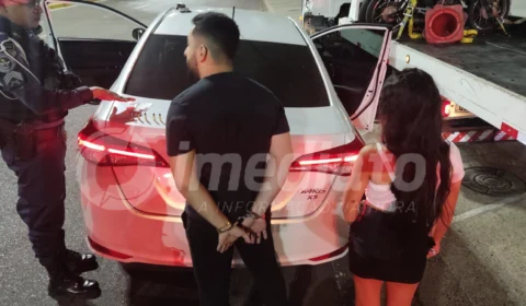 Homem é preso com drogas e arma de fogo dentro de carro durante operação na Ponta Negra