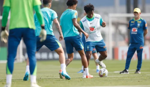 Seleção Brasileira começa preparação para enfrentar o Paraguai
