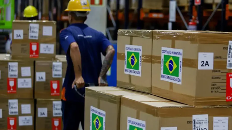 Governo envia kits médicos ao Amazonas em meio à severa estiagem