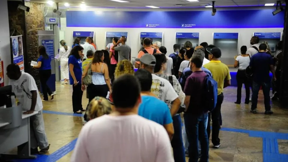 BPC: mais de 300 mil beneficiários precisam regularizar Cadastro Único