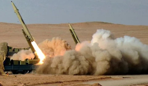 Irã dispara 200 mísseis contra Israel em resposta à morte de líder do Hezbollah