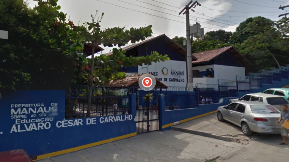 Pais denunciam falta de papel higiênico e péssima merenda na Escola Municipal Álvaro César de Carvalho