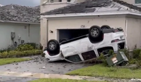 Vídeo: carros ficam destruídos após passagem do furacão Milton em Palm Beach Gardens, Flórida