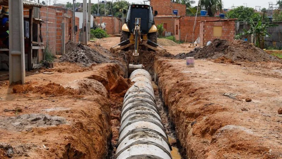 Governo do Estado avança com as obras do Programa Asfalta Amazonas na capital