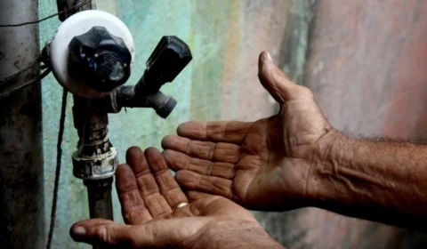 Perrengue: moradores sofrem com problema de falta d’água em conjuntos na Cidade Nova