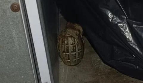 Adolescente de 13 anos fica ferido após granada explodir na mão dele