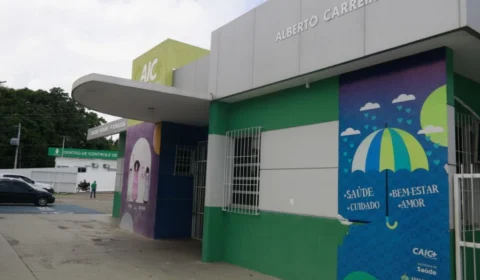 Ação identifica 80 casos de escoliose em crianças e adolescentes em Manaus