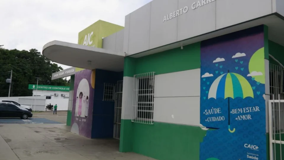 Ação identifica 80 casos de escoliose em crianças e adolescentes em Manaus