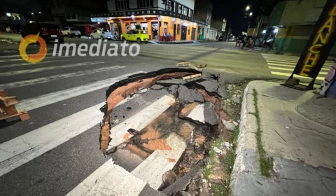 Buraco se abre em via pública e preocupa moradores do bairro Praça 14