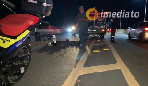 Homem morre após ser atropelado por carro na ponte Rio Negro