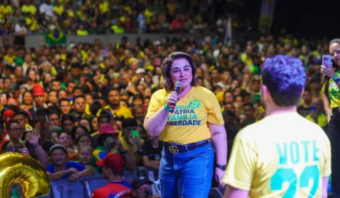 É falsa a notícia de que partido Novo pede expulsão de Maria do Carmo em Manaus