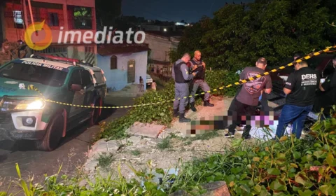 IMAGENS FORTES: homem é torturado e executado a tiros no bairro Zumbi dos Palmares