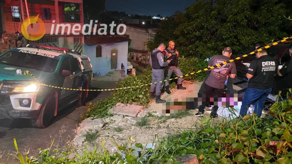 IMAGENS FORTES: homem é torturado e executado a tiros no bairro Zumbi dos Palmares