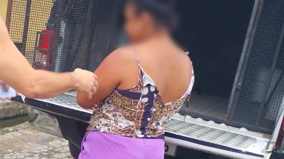 Mulher de 33 anos é presa por agredir o pai de 60 anos em Alvarães