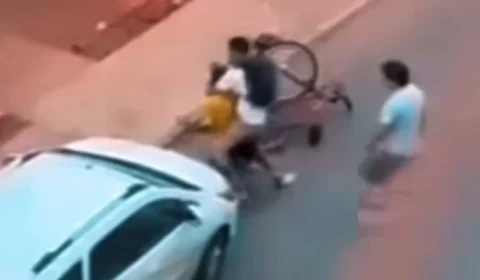 Veja Vídeo: homem leva mata-leão de vítima após tentar roubar celular