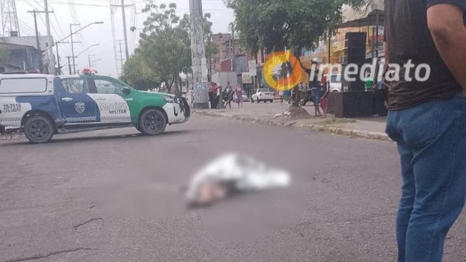Idoso morre atropelado ao tentar atravessar na Avenida Itaúba em Manaus