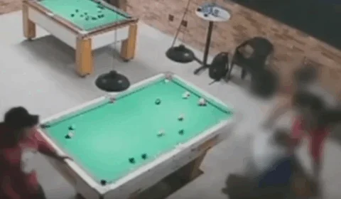 VEJA VÍDEO: jovem é morto a facadas em briga de bar durante jogo de sinuca