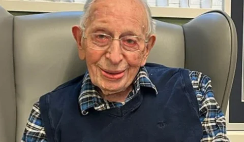 Morre no Reino Unido John Alfred Tinniswood, o homem mais velho do mundo, aos 112 anos