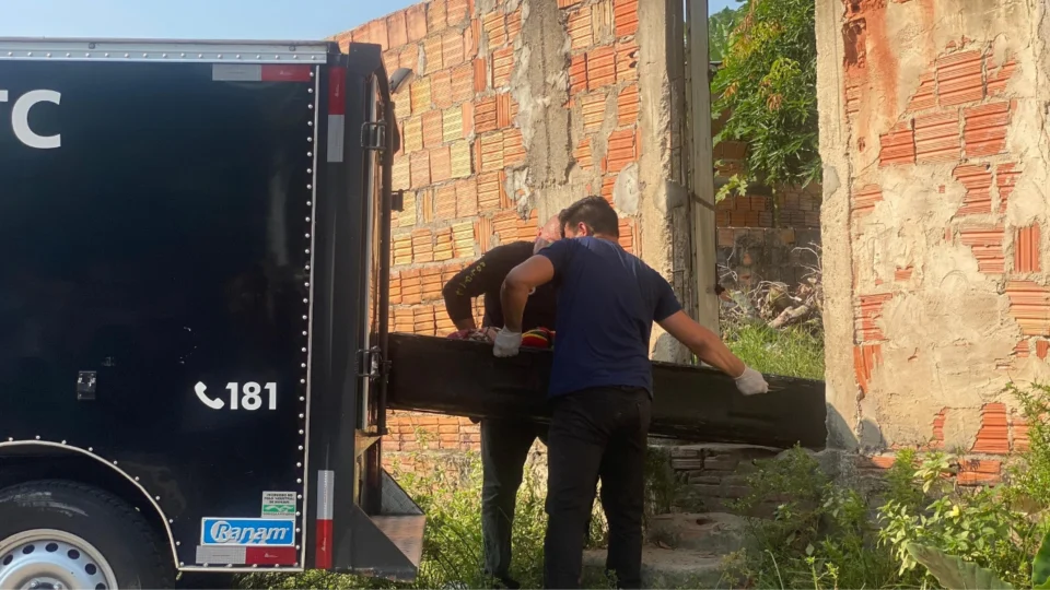 Homem é executado com mais de 20 tiros no Novo Aleixo