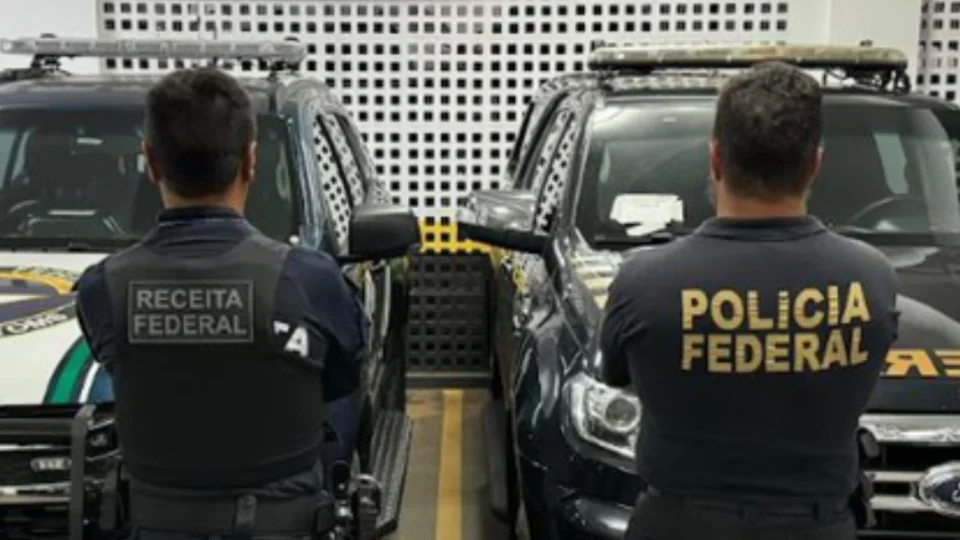Operação Hidden Circuit: Receita Federal e Polícia Federal apreendem eletrônicos em loja de Manaus